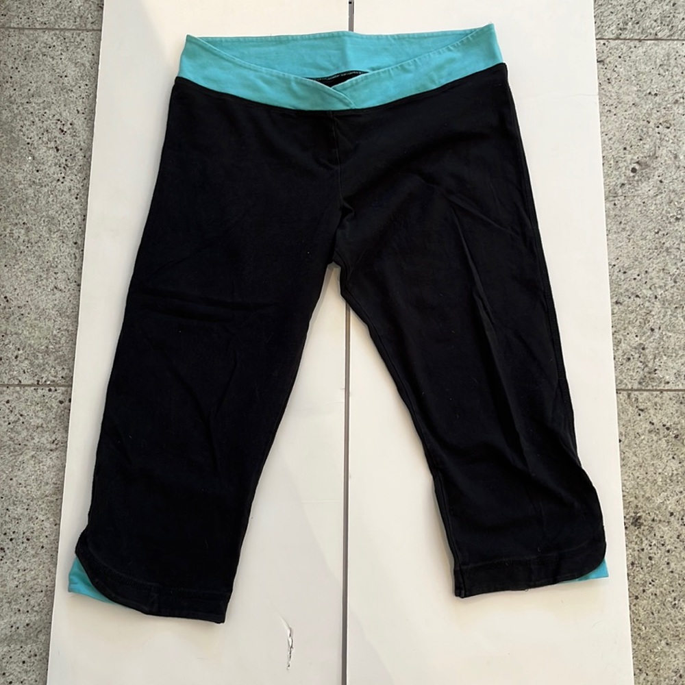 Aerie Slim Gym Skinny Crop Black Leggings with Blue